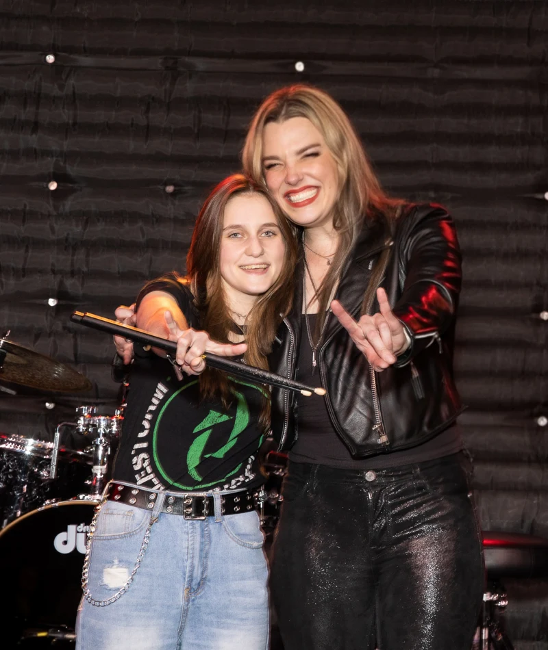 Kate And Lzzy Hale